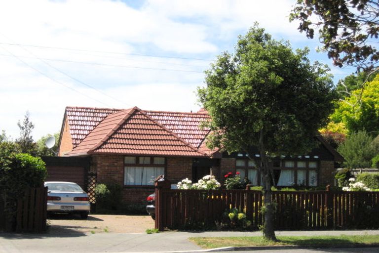 Photo of property in 1/14 Fovant Street, Russley, Christchurch, 8042