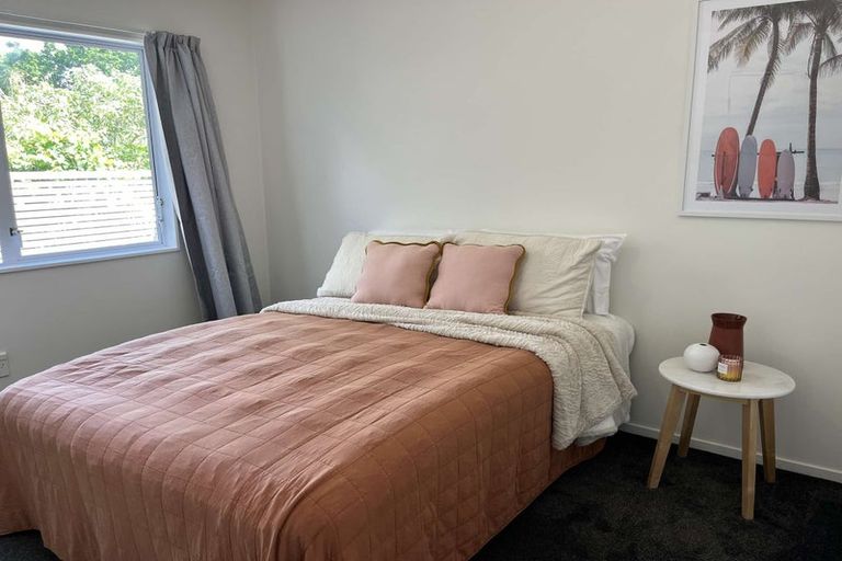 Photo of property in 1/30 Candia Road, Swanson, Auckland, 0614