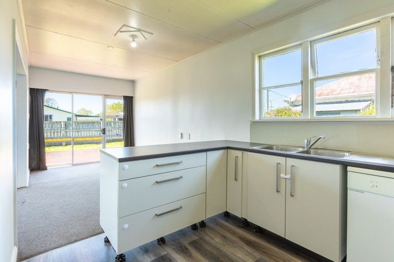 Photo of property in 2 Edinburgh Street, Dannevirke, 4930