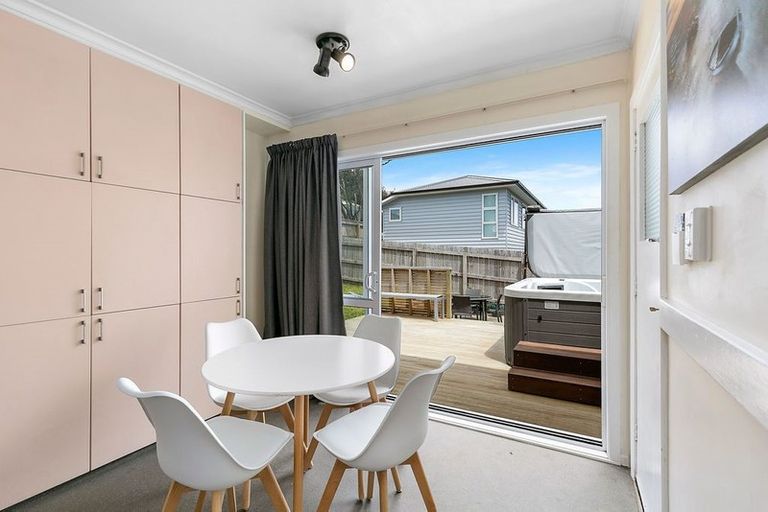 Photo of property in 116 Helston Road, Paparangi, Wellington, 6037