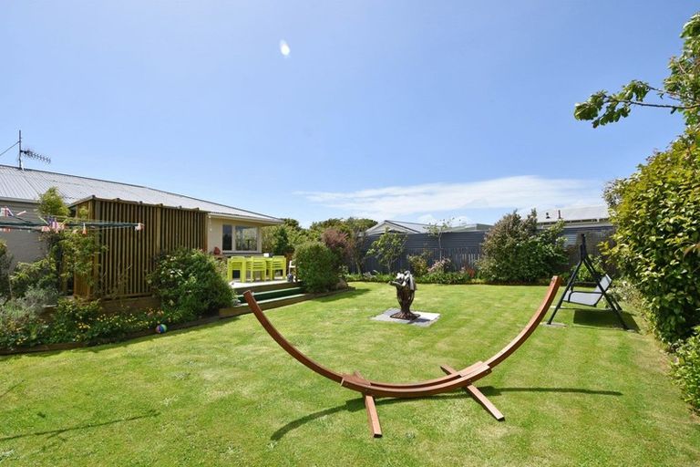 Photo of property in 14 Dumbarton Place, Strathern, Invercargill, 9812