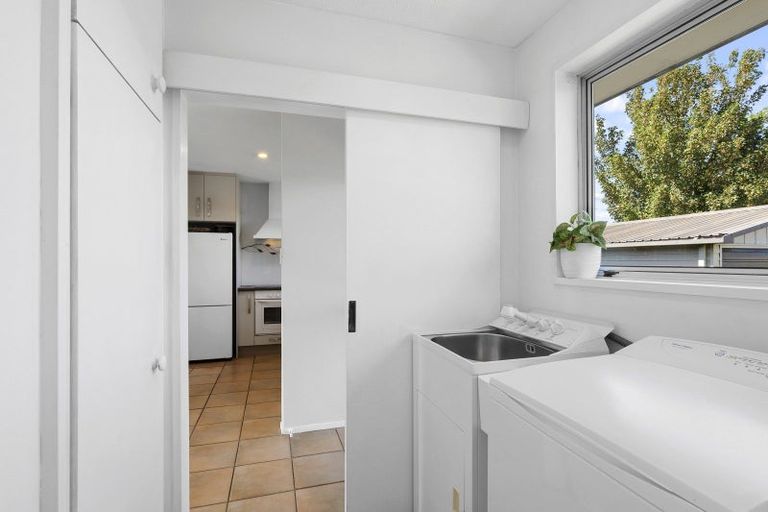 Photo of property in 2 Kahukura Road, Hei Hei, Christchurch, 8042