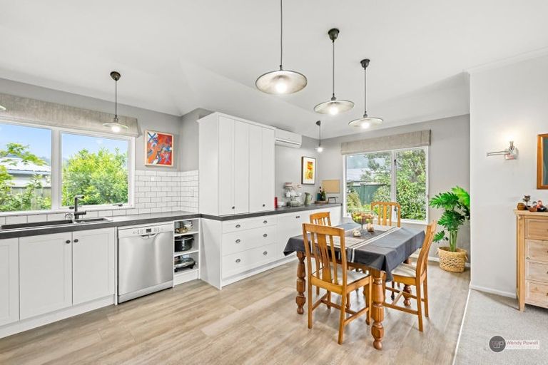 Photo of property in 7 Millwood Place, Silverstream, Upper Hutt, 5019