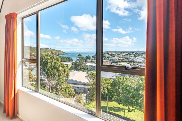 Photo of property in 9 Thornley Street, Titahi Bay, Porirua, 5022