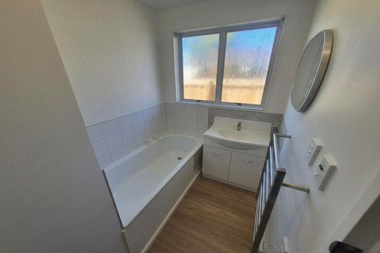 Photo of property in 1/46 Prestons Road, Redwood, Christchurch, 8051