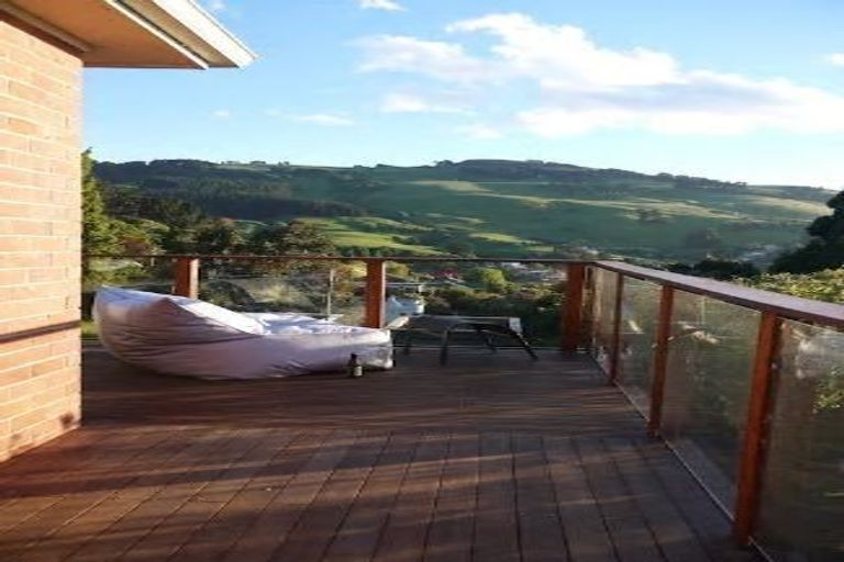Photo of property in 28 Porterfield Street, Macandrew Bay, Dunedin, 9014