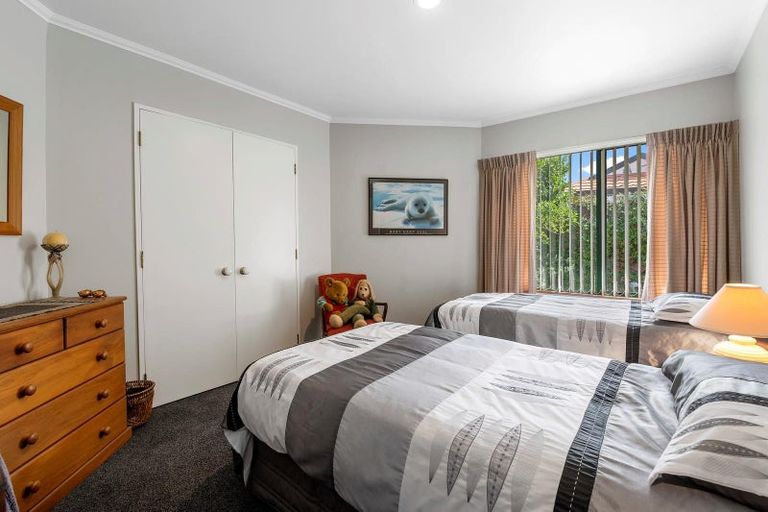 Photo of property in 8 Hoyte Place, Pukehangi, Rotorua, 3015