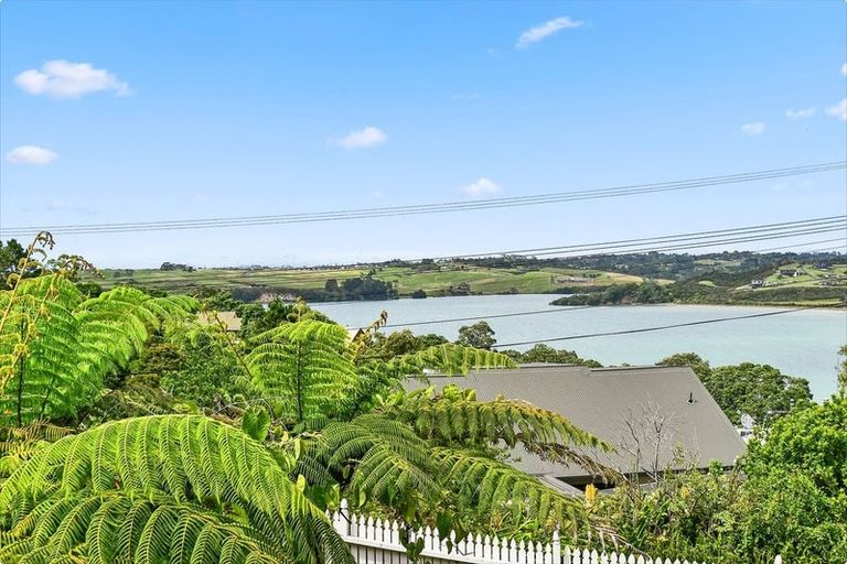 Photo of property in 196 Wade River Road, Wade Heads, Whangaparaoa, 0932