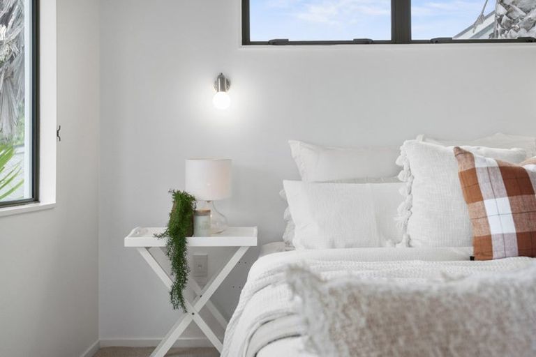 Photo of property in 2/321 Lake Road, Hauraki, Auckland, 0622