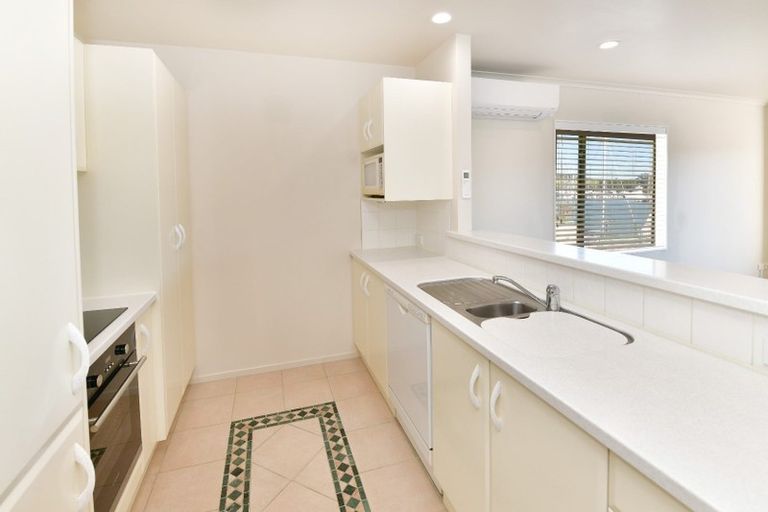 Photo of property in 24e Harbour Village Drive, Gulf Harbour, Whangaparaoa, 0930