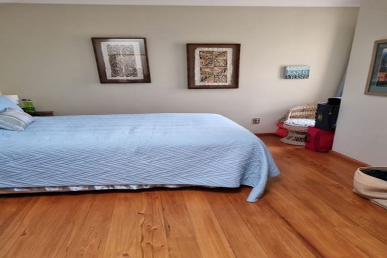 Photo of property in Chatsworth Flats, 7/23 Pirie Street, Mount Victoria, Wellington, 6011