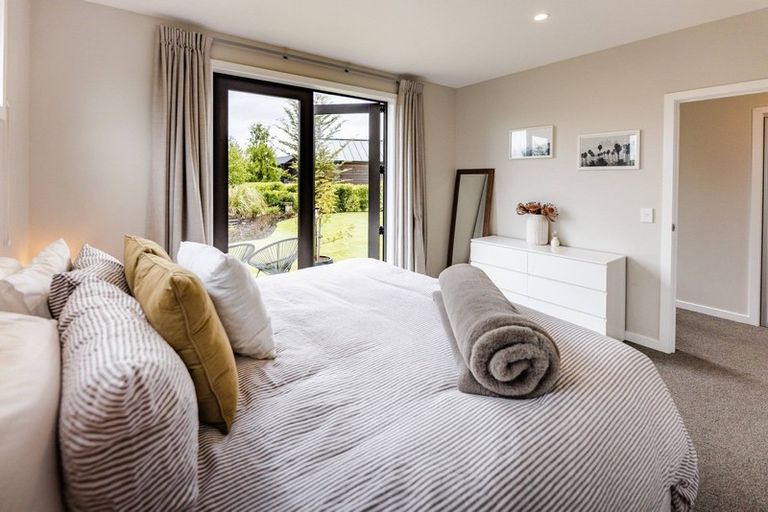 Photo of property in 42 Mcadam Drive, Jacks Point, Queenstown, 9371