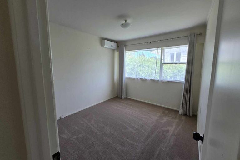 Photo of property in 48 Reeves Road, Pakuranga, Auckland, 2010