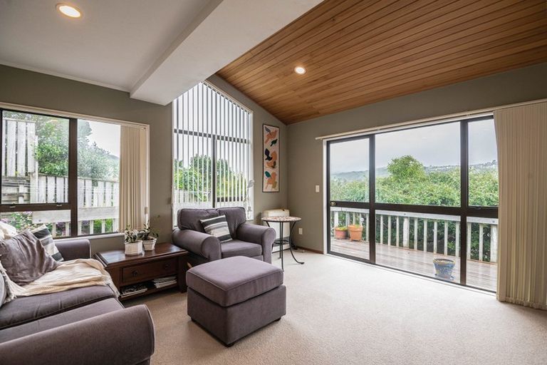 Photo of property in 11 Montrose Grove, Churton Park, Wellington, 6037