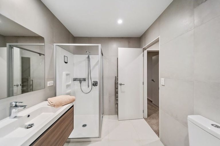 Photo of property in 38 Matairangi Avenue, Totara Heights, Auckland, 2105