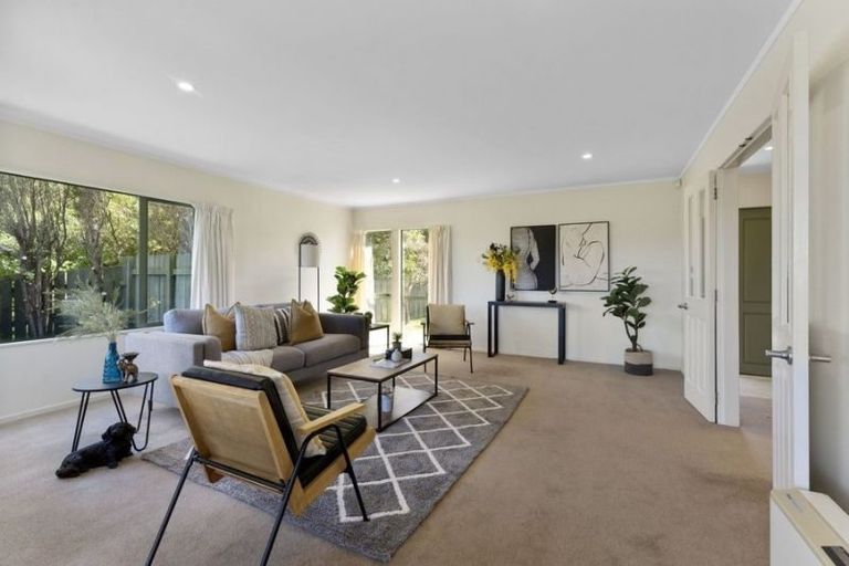 Photo of property in 5 Padstow Place, Camborne, Porirua, 5026