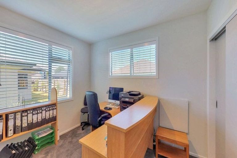 Photo of property in 19 Noumea Drive, Rangatira Park, Taupo, 3330