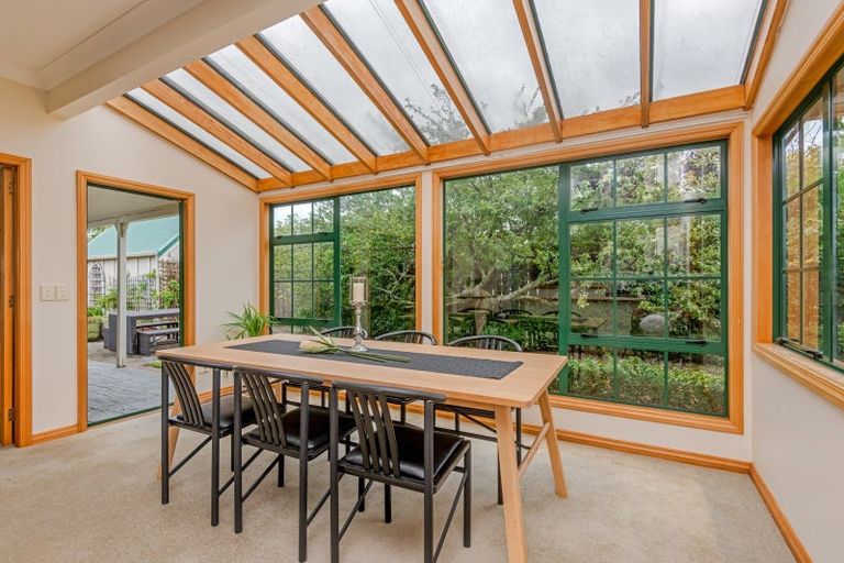 Photo of property in 6 Wanganui Road, Marton, 4710