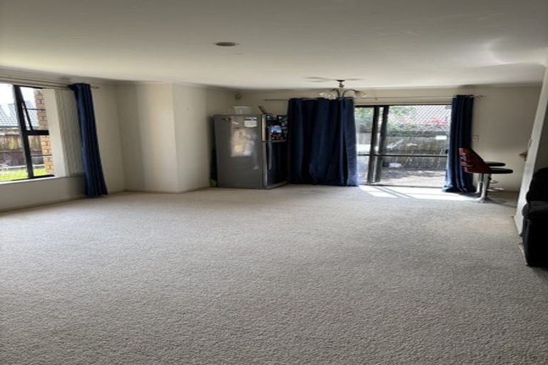 Photo of property in 1/11 Carniew Place, Dannemora, Auckland, 2016