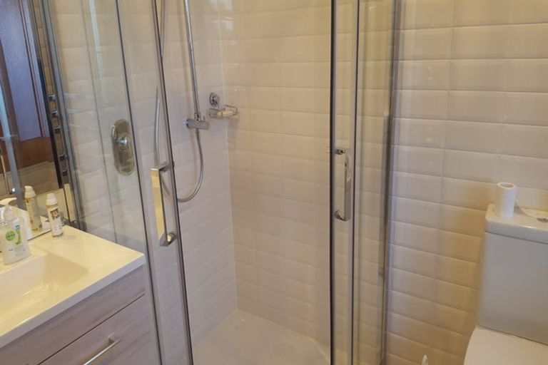 Photo of property in 183 Edgeware Road, Edgeware, Christchurch, 8013