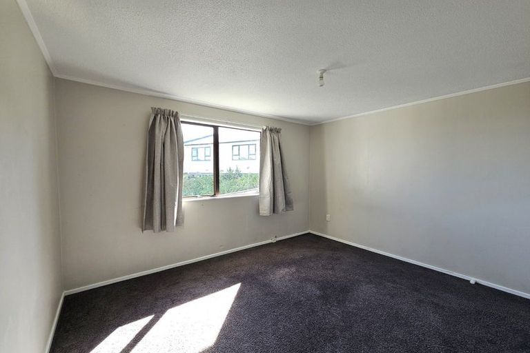 Photo of property in 34 Northumberland Street, Cannons Creek, Porirua, 5024