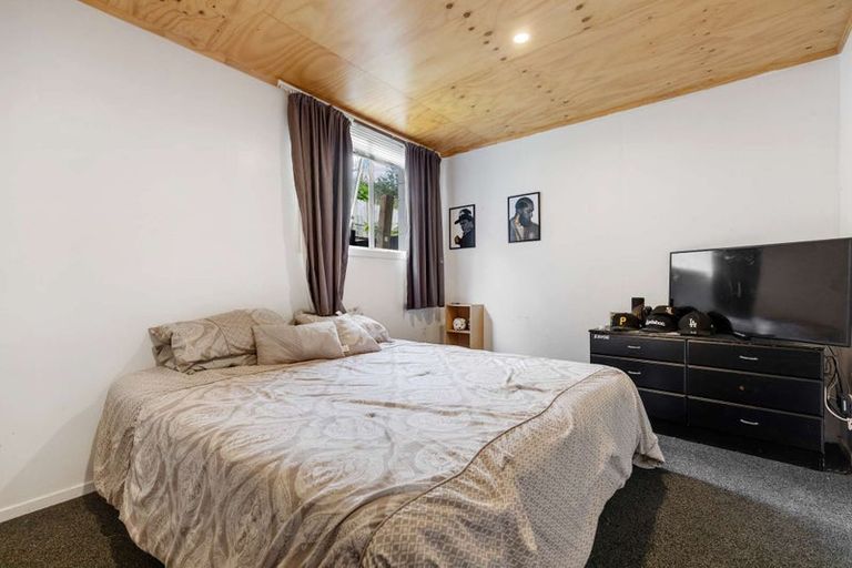 Photo of property in 16 Kingswood Road, Brookfield, Tauranga, 3110