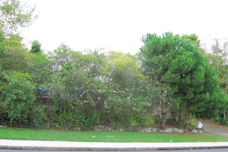 Photo of property in 1/15b Nandana Drive, Glen Eden, Auckland, 0602