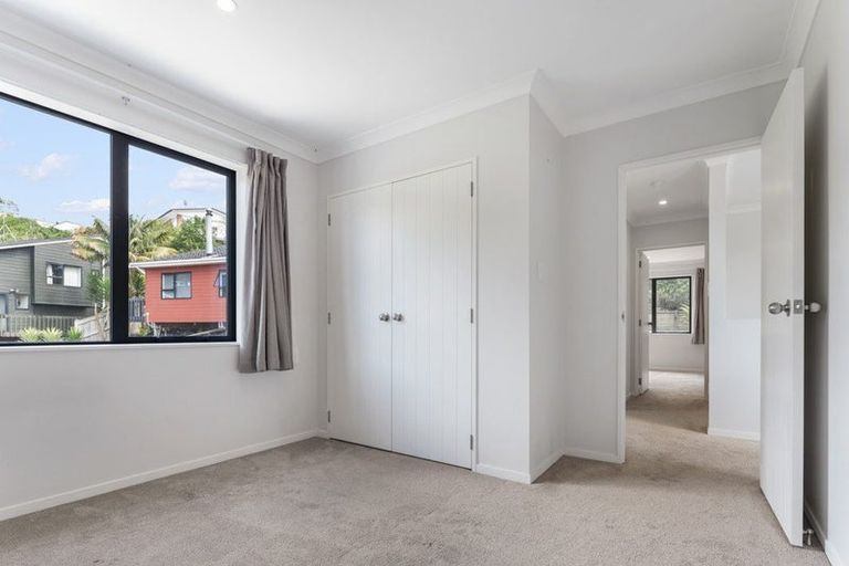 Photo of property in 34a Sovereign Place, Glenfield, Auckland, 0629