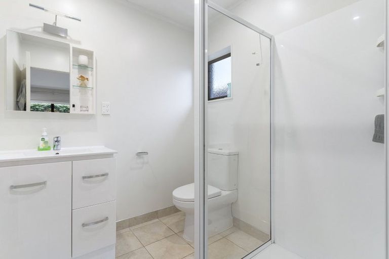 Photo of property in 1/35 Golfland Drive, Golflands, Auckland, 2013