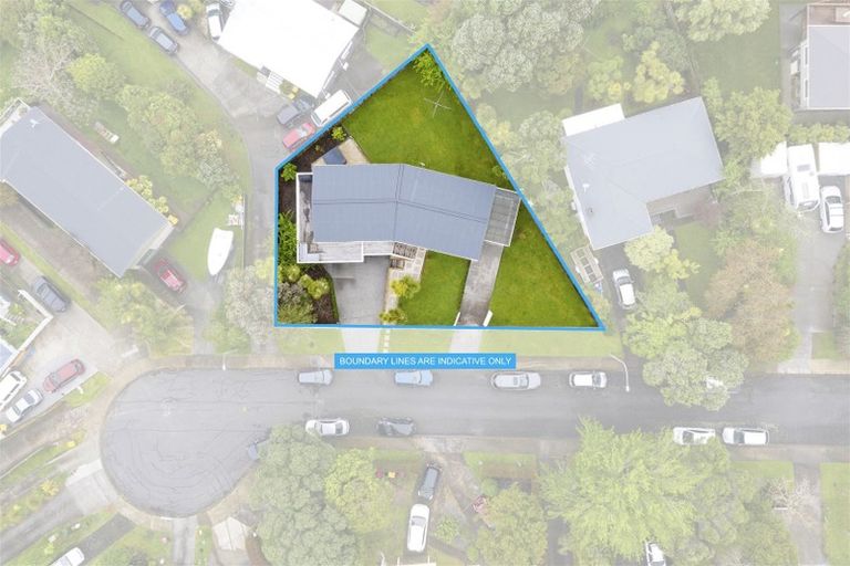 Photo of property in 5 Arahia Street, Northcote, Auckland, 0627