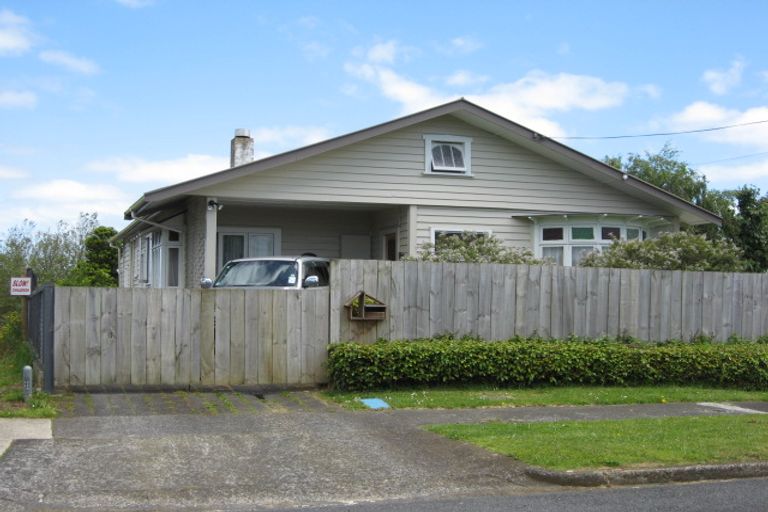 Photo of property in 69 Wellington Street, Pukekohe, 2120