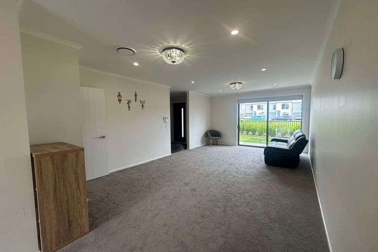 Photo of property in 6 Tokitoki Way, Kenepuru, Porirua, 5022