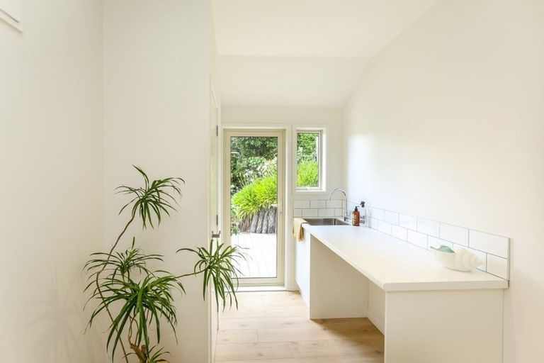 Photo of property in 1a Cannon Street, Westown, New Plymouth, 4310