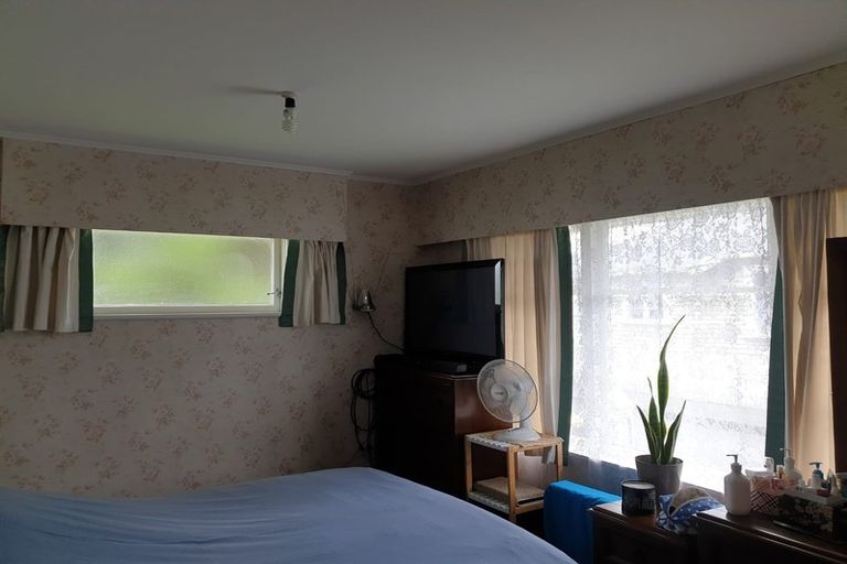 Photo of property in 303a Waiwhetu Road, Fairfield, Lower Hutt, 5011