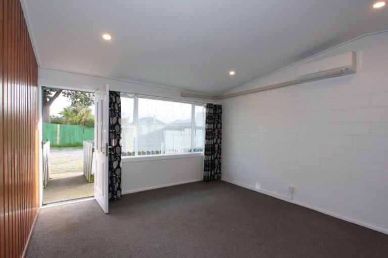 Photo of property in 2/71 Estuary Road, New Brighton, Christchurch, 8061