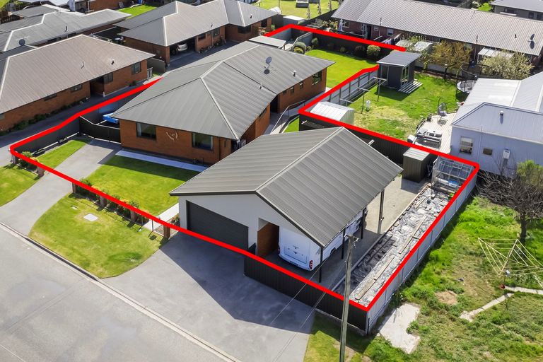 Photo of property in 21 Ashworth Street, Alexandra, 9320