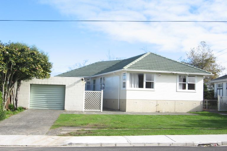 Photo of property in 23 Eddowes Street, Manurewa, Auckland, 2102