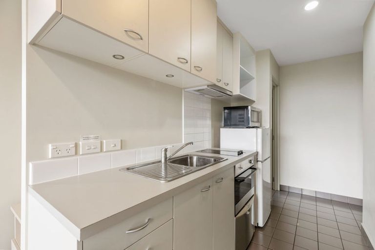 Photo of property in Proximity Apartments, 408/17 Osterley Way, Manukau, Auckland, 2104