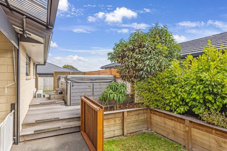 Photo of property in 2 Pohatu Lane, Otaki, 5512