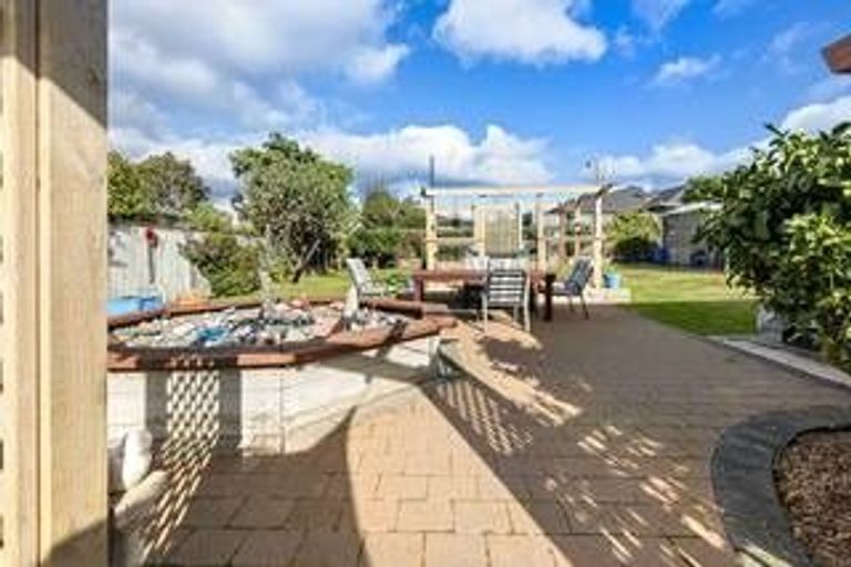 Photo of property in 70 Campbell Avenue, Paraparaumu, 5032