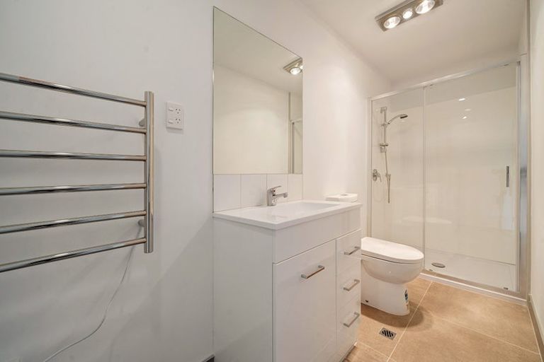 Photo of property in 7 Eileen Newey Place, Henderson, Auckland, 0612