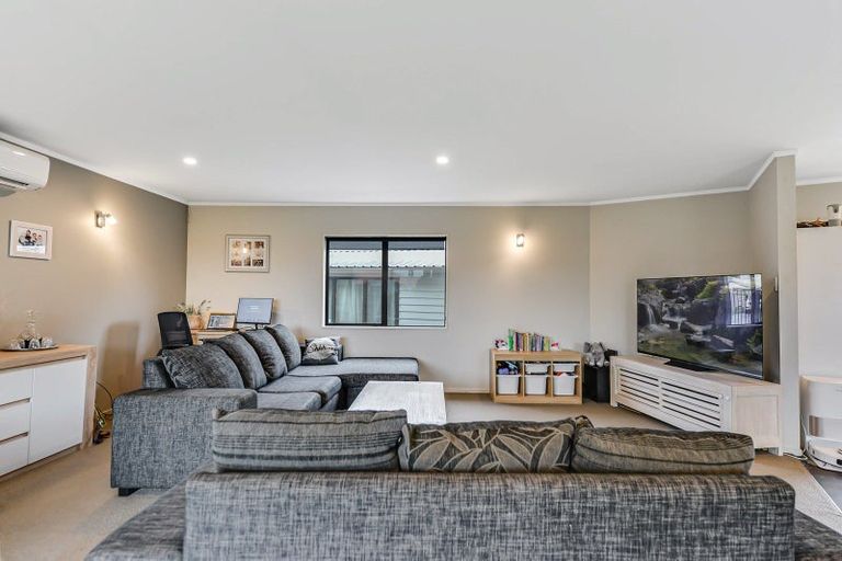 Photo of property in 43 Radiata Street, Fairview Downs, Hamilton, 3214