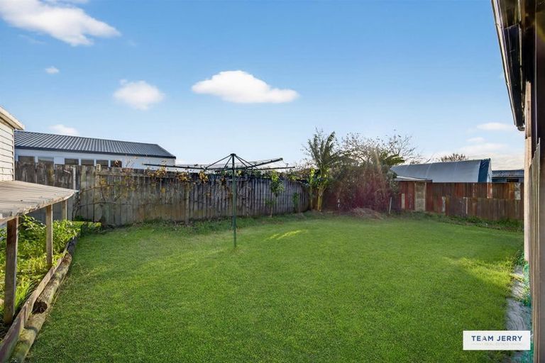 Photo of property in 9 Shalimar Place, Clover Park, Auckland, 2019