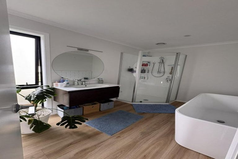 Photo of property in 7 Desert Gold Lane, Wallaceville, Upper Hutt, 5018