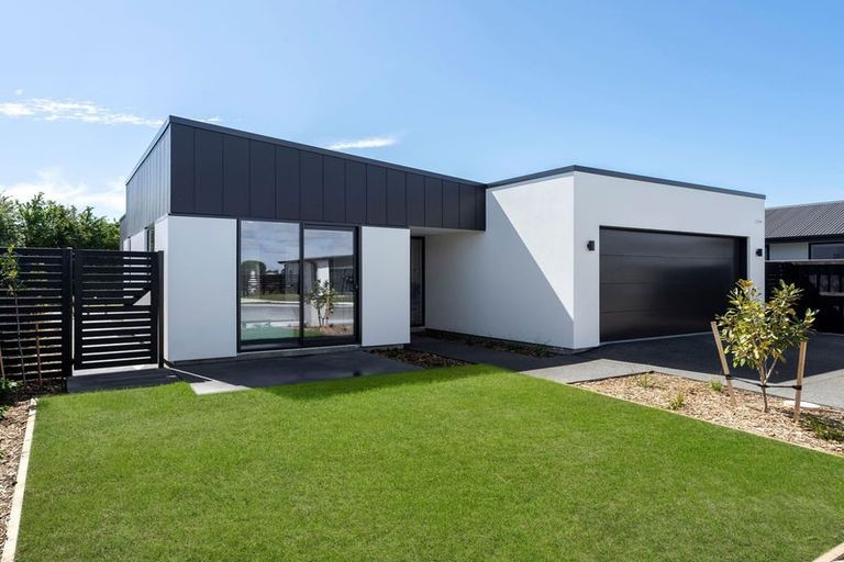 Photo of property in 28 Bastings Street, Kaiapoi, 7630