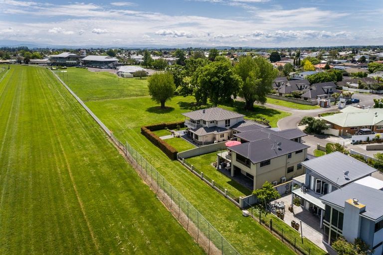 Photo of property in Cheltenham Court, 609 Market Street South, Hastings, 4122