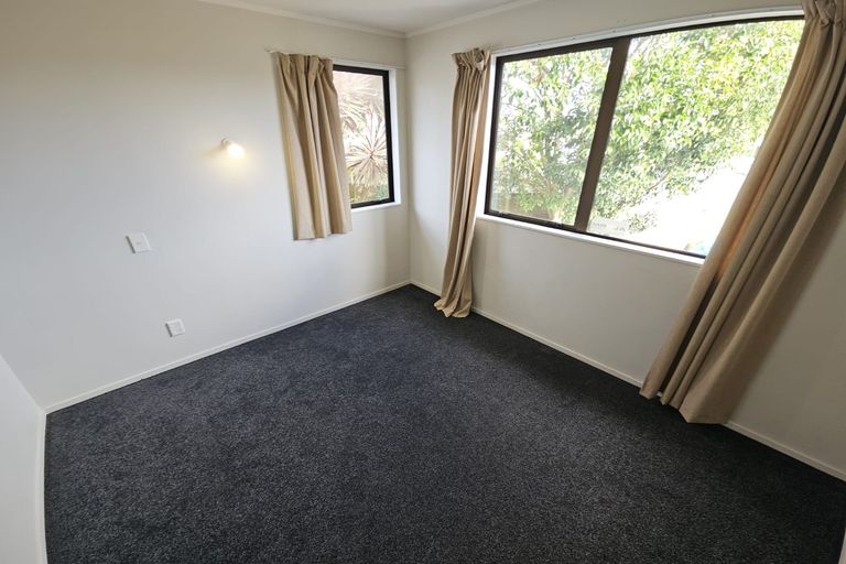 Photo of property in 1/27 Silver Creek Road, Weymouth, Auckland, 2103