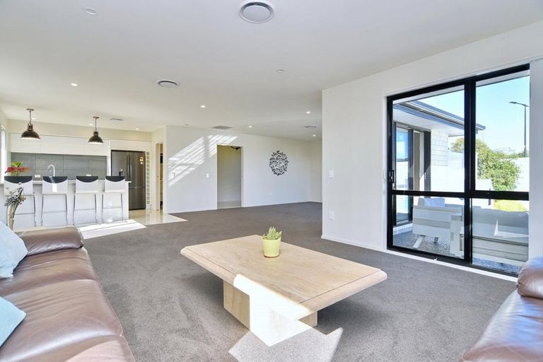 Photo of property in 3 Springbrook Close, Rangiora, 7400