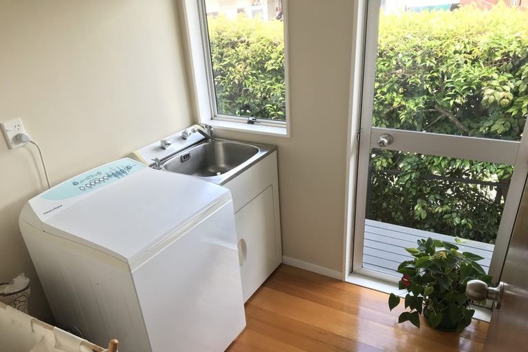 Photo of property in 15 Nukumea Common, Orewa, 0931