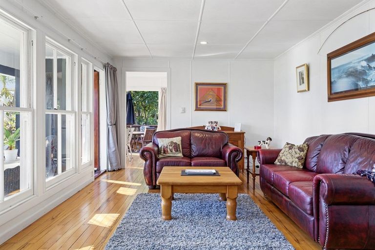 Photo of property in 30 Taupo View Road, Taupo, 3330